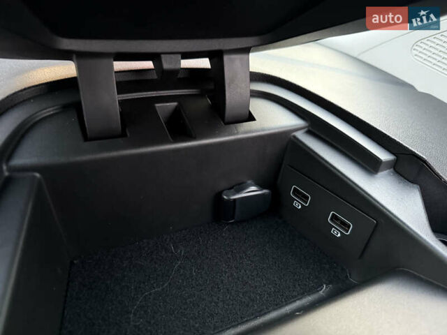 Белый Рено Кенгу, объемом двигателя 0 л и пробегом 2 тыс. км за 15300 $, фото 21 на Automoto.ua