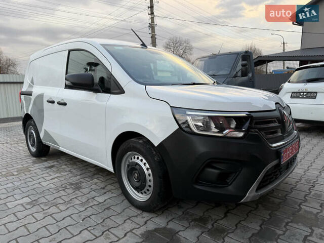 Белый Рено Кенгу, объемом двигателя 0 л и пробегом 2 тыс. км за 15300 $, фото 4 на Automoto.ua