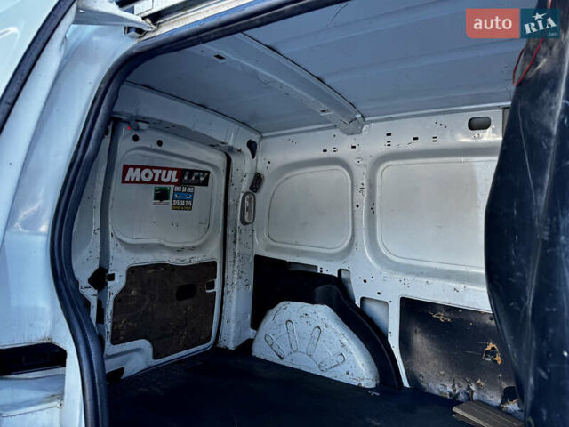 Білий Рено Кєнгу, об'ємом двигуна 1.5 л та пробігом 333 тис. км за 5800 $, фото 12 на Automoto.ua