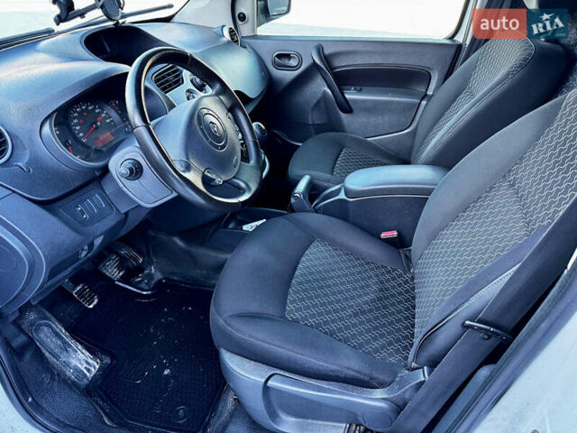 Білий Рено Кєнгу, об'ємом двигуна 1.5 л та пробігом 333 тис. км за 5800 $, фото 16 на Automoto.ua
