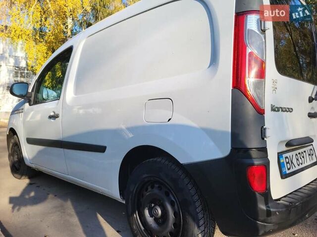 Белый Рено Кенгу, объемом двигателя 1.46 л и пробегом 174 тыс. км за 5500 $, фото 16 на Automoto.ua