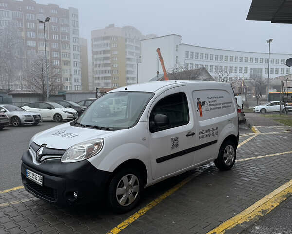 Білий Рено Кєнгу, об'ємом двигуна 1.46 л та пробігом 220 тис. км за 7500 $, фото 6 на Automoto.ua