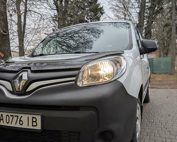 Білий Рено Кєнгу, об'ємом двигуна 1.5 л та пробігом 228 тис. км за 6000 $, фото 7 на Automoto.ua