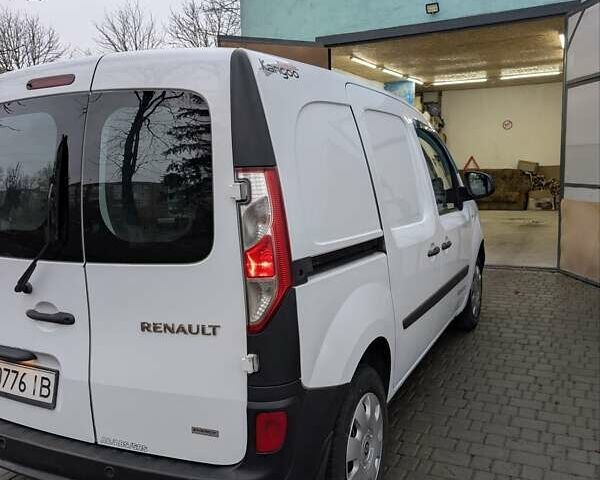 Білий Рено Кєнгу, об'ємом двигуна 1.5 л та пробігом 228 тис. км за 6000 $, фото 2 на Automoto.ua