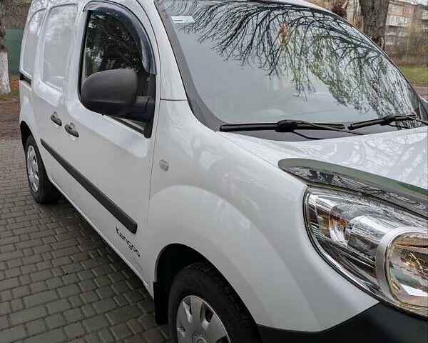 Білий Рено Кєнгу, об'ємом двигуна 1.5 л та пробігом 228 тис. км за 6000 $, фото 5 на Automoto.ua