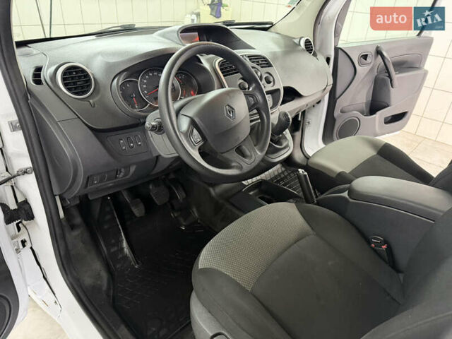 Белый Рено Кенгу, объемом двигателя 1.46 л и пробегом 88 тыс. км за 10500 $, фото 7 на Automoto.ua