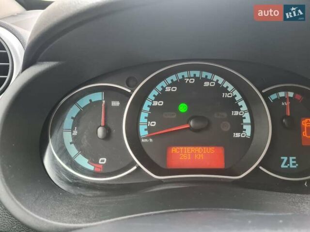 Белый Рено Кенгу, объемом двигателя 0 л и пробегом 91 тыс. км за 8600 $, фото 48 на Automoto.ua