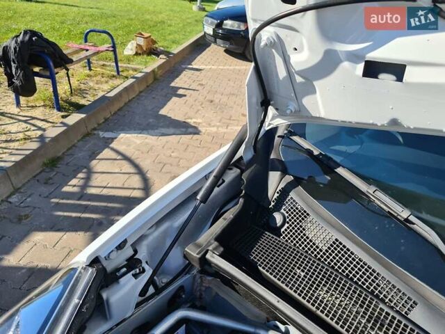 Белый Рено Кенгу, объемом двигателя 0 л и пробегом 91 тыс. км за 8600 $, фото 26 на Automoto.ua