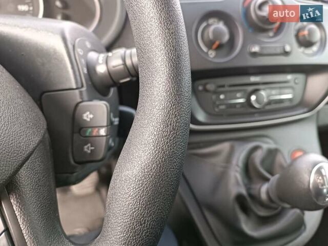 Рено Кенгу 2020 в Дубно на Automoto.ua Белый Рено Кенгу, объемом двигателя 1.46 л и пробегом 38 тыс. км за 12200 $, фото 19 на Automoto.ua