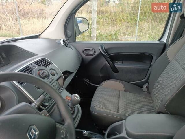 Рено Кенгу 2020 в Дубно на Automoto.ua Белый Рено Кенгу, объемом двигателя 1.46 л и пробегом 38 тыс. км за 12200 $, фото 22 на Automoto.ua