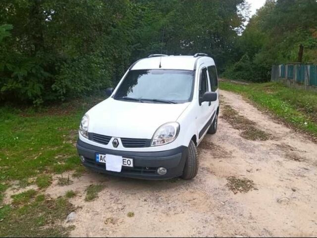 Белый Рено Кенгу, объемом двигателя 1.5 л и пробегом 300 тыс. км за 4500 $, фото 1 на Automoto.ua