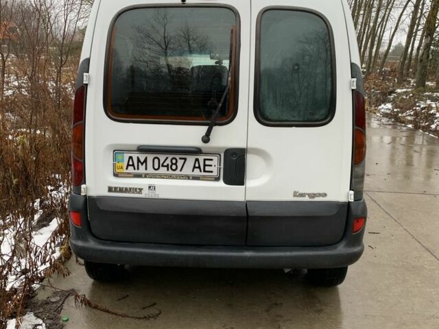 Белый Рено Кенгу, объемом двигателя 1.9 л и пробегом 280 тыс. км за 2800 $, фото 2 на Automoto.ua