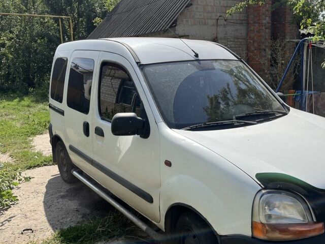 Рено Кєнгу 2000 у Фастове на Automoto.ua Білий Рено Кєнгу, об'ємом двигуна 1.1 л та пробігом 300 тис. км за 2000 $, фото 3 на Automoto.ua