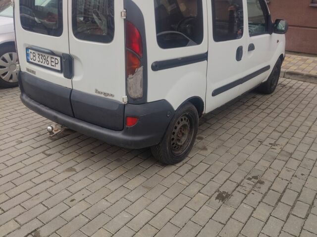 Белый Рено Кенгу, объемом двигателя 1.9 л и пробегом 267 тыс. км за 2400 $, фото 2 на Automoto.ua