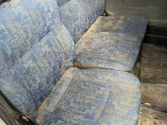 Белый Рено Кенгу, объемом двигателя 1.9 л и пробегом 250 тыс. км за 1850 $, фото 5 на Automoto.ua