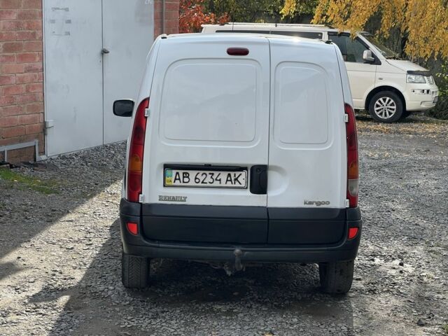 Рено Кєнгу 2005 у Вінниці на Automoto.ua Білий Рено Кєнгу, об'ємом двигуна 1.4 л та пробігом 300 тис. км за 1200 $, фото 3 на Automoto.ua