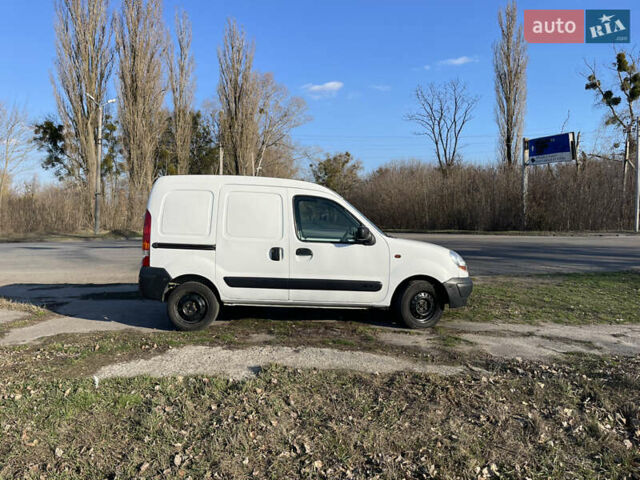 Белый Рено Кенгу, объемом двигателя 1.39 л и пробегом 490 тыс. км за 2500 $, фото 11 на Automoto.ua