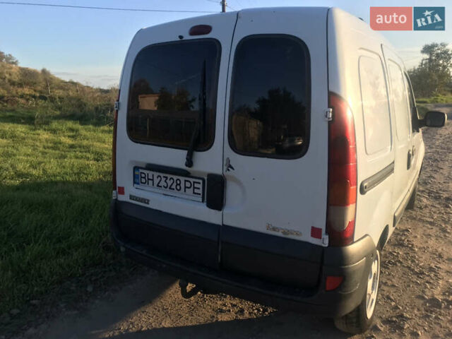 Белый Рено Кенгу, объемом двигателя 1.5 л и пробегом 400 тыс. км за 3300 $, фото 21 на Automoto.ua