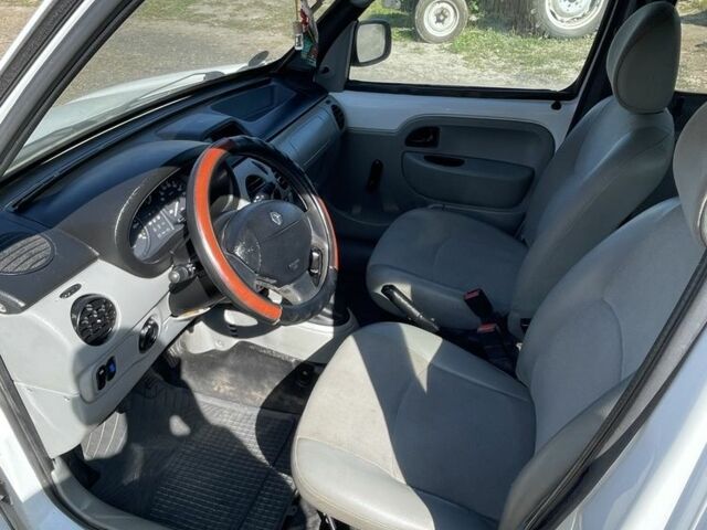 Білий Рено Кєнгу, об'ємом двигуна 1.5 л та пробігом 278 тис. км за 2500 $, фото 5 на Automoto.ua