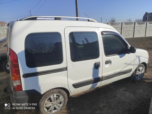Білий Рено Кєнгу, об'ємом двигуна 1.5 л та пробігом 290 тис. км за 4999 $, фото 4 на Automoto.ua