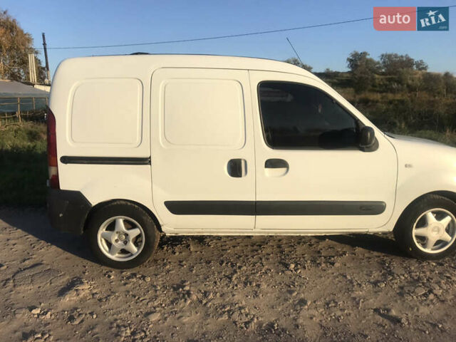 Белый Рено Кенгу, объемом двигателя 1.5 л и пробегом 400 тыс. км за 3300 $, фото 20 на Automoto.ua