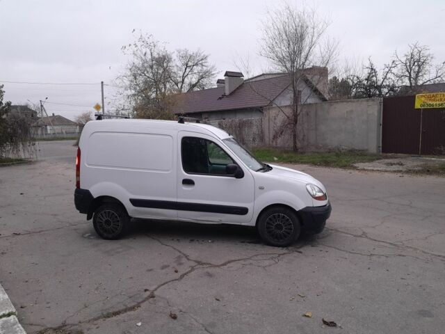 Білий Рено Кєнгу, об'ємом двигуна 1.5 л та пробігом 310 тис. км за 1850 $, фото 2 на Automoto.ua