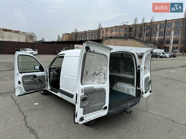 Білий Рено Кєнгу, об'ємом двигуна 1.39 л та пробігом 187 тис. км за 2600 $, фото 14 на Automoto.ua