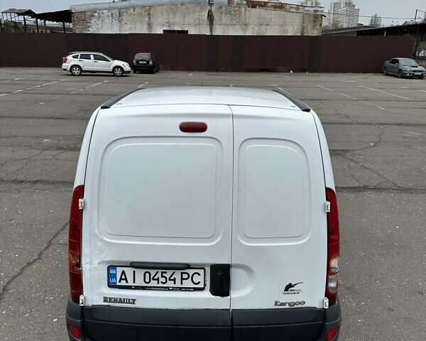 Білий Рено Кєнгу, об'ємом двигуна 1.39 л та пробігом 187 тис. км за 2600 $, фото 6 на Automoto.ua