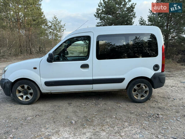 Белый Рено Кенгу, объемом двигателя 1.5 л и пробегом 300 тыс. км за 3700 $, фото 4 на Automoto.ua