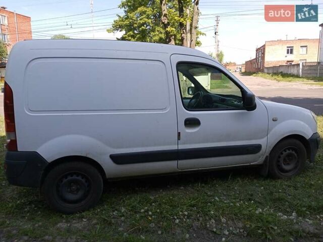 Белый Рено Кенгу, объемом двигателя 1.39 л и пробегом 220 тыс. км за 3000 $, фото 3 на Automoto.ua