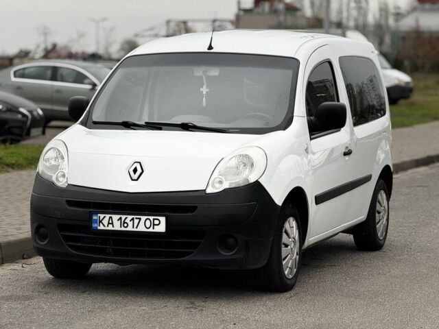 Белый Рено Кенгу, объемом двигателя 1.5 л и пробегом 249 тыс. км за 5300 $, фото 5 на Automoto.ua