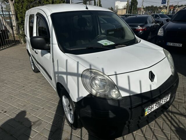 Рено Кенгу 2008 в Николаеве на Automoto.ua Белый Рено Кенгу, объемом двигателя 1.5 л и пробегом 230 тыс. км за 5200 $, фото 1 на Automoto.ua