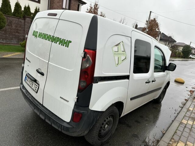 Белый Рено Кенгу, объемом двигателя 1.5 л и пробегом 328 тыс. км за 5000 $, фото 6 на Automoto.ua