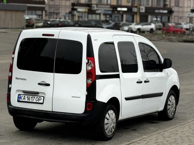 Белый Рено Кенгу, объемом двигателя 1.5 л и пробегом 249 тыс. км за 5300 $, фото 2 на Automoto.ua