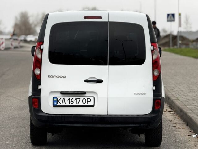 Белый Рено Кенгу, объемом двигателя 1.5 л и пробегом 249 тыс. км за 5300 $, фото 3 на Automoto.ua