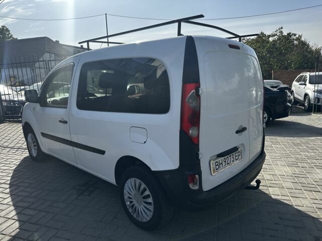 Рено Кенгу 2008 в Николаеве на Automoto.ua Белый Рено Кенгу, объемом двигателя 1.5 л и пробегом 230 тыс. км за 5200 $, фото 3 на Automoto.ua