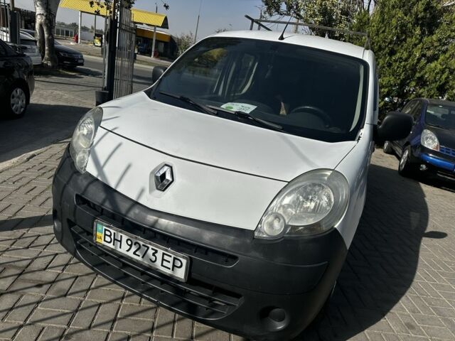 Рено Кенгу 2008 в Николаеве на Automoto.ua Белый Рено Кенгу, объемом двигателя 1.5 л и пробегом 230 тыс. км за 5200 $, фото 4 на Automoto.ua