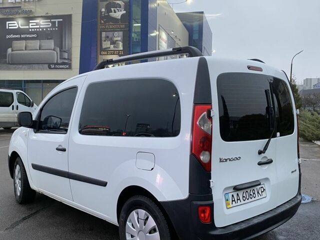 Білий Рено Кєнгу, об'ємом двигуна 1.5 л та пробігом 314 тис. км за 6150 $, фото 7 на Automoto.ua