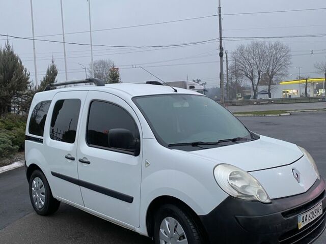 Білий Рено Кєнгу, об'ємом двигуна 1.5 л та пробігом 314 тис. км за 6150 $, фото 3 на Automoto.ua