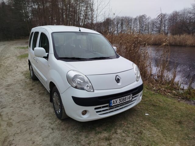 Белый Рено Кенгу, объемом двигателя 1.5 л и пробегом 226 тыс. км за 6200 $, фото 7 на Automoto.ua