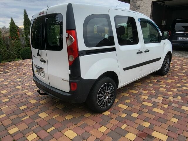 Рено Кєнгу 2011 у Смеле на Automoto.ua Білий Рено Кєнгу, об'ємом двигуна 1.5 л та пробігом 353 тис. км за 4750 $, фото 3 на Automoto.ua