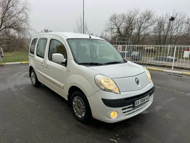 Белый Рено Кенгу, объемом двигателя 1.5 л и пробегом 190 тыс. км за 7500 $, фото 7 на Automoto.ua