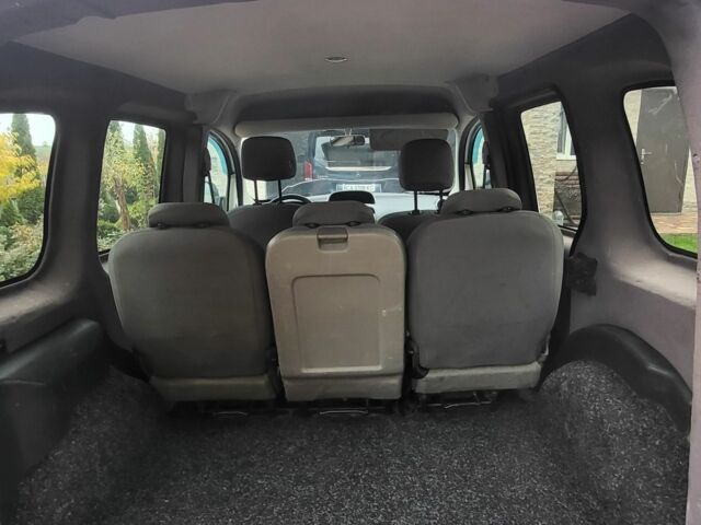 Рено Кєнгу 2011 у Смеле на Automoto.ua Білий Рено Кєнгу, об'ємом двигуна 1.5 л та пробігом 353 тис. км за 4750 $, фото 5 на Automoto.ua