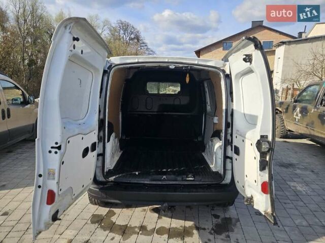Белый Рено Кенгу, объемом двигателя 1.5 л и пробегом 320 тыс. км за 5000 $, фото 11 на Automoto.ua