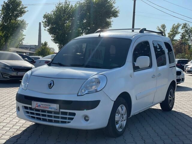 Білий Рено Кєнгу, об'ємом двигуна 1.5 л та пробігом 320 тис. км за 7800 $, фото 2 на Automoto.ua