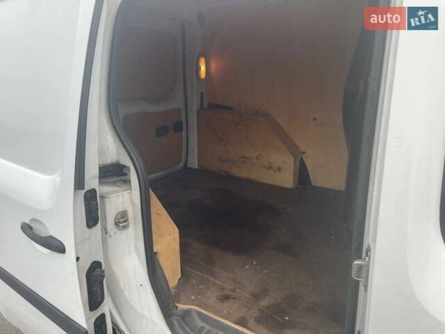 Білий Рено Кєнгу, об'ємом двигуна 1.46 л та пробігом 221 тис. км за 4500 $, фото 8 на Automoto.ua