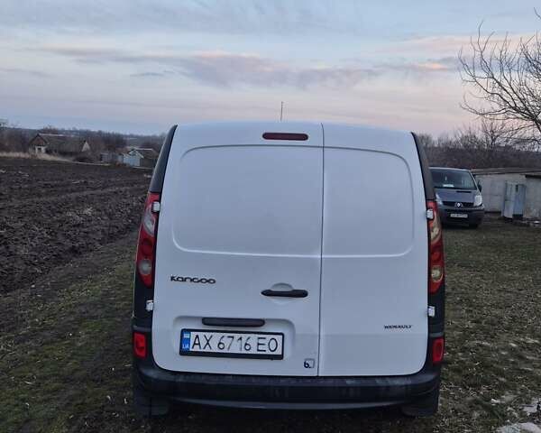 Белый Рено Кенгу, объемом двигателя 1.46 л и пробегом 264 тыс. км за 4500 $, фото 7 на Automoto.ua