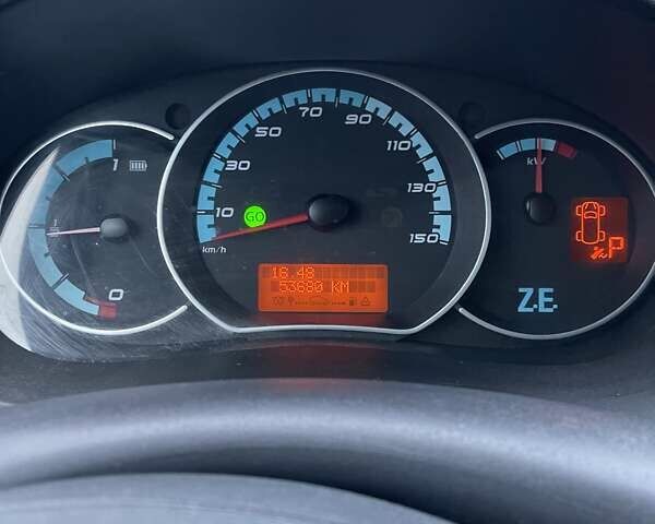 Белый Рено Кенгу, объемом двигателя 0 л и пробегом 53 тыс. км за 8100 $, фото 19 на Automoto.ua