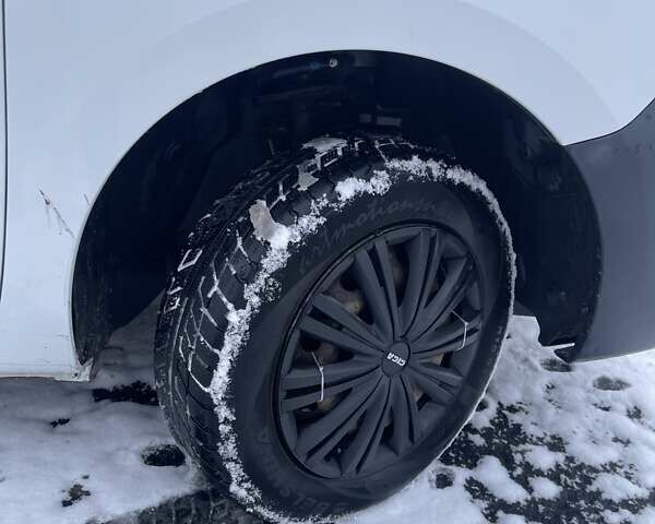 Белый Рено Кенгу, объемом двигателя 0 л и пробегом 53 тыс. км за 8100 $, фото 9 на Automoto.ua