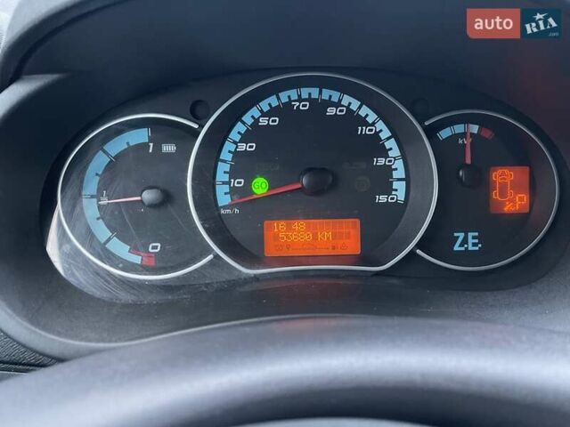 Белый Рено Кенгу, объемом двигателя 0 л и пробегом 53 тыс. км за 8100 $, фото 18 на Automoto.ua